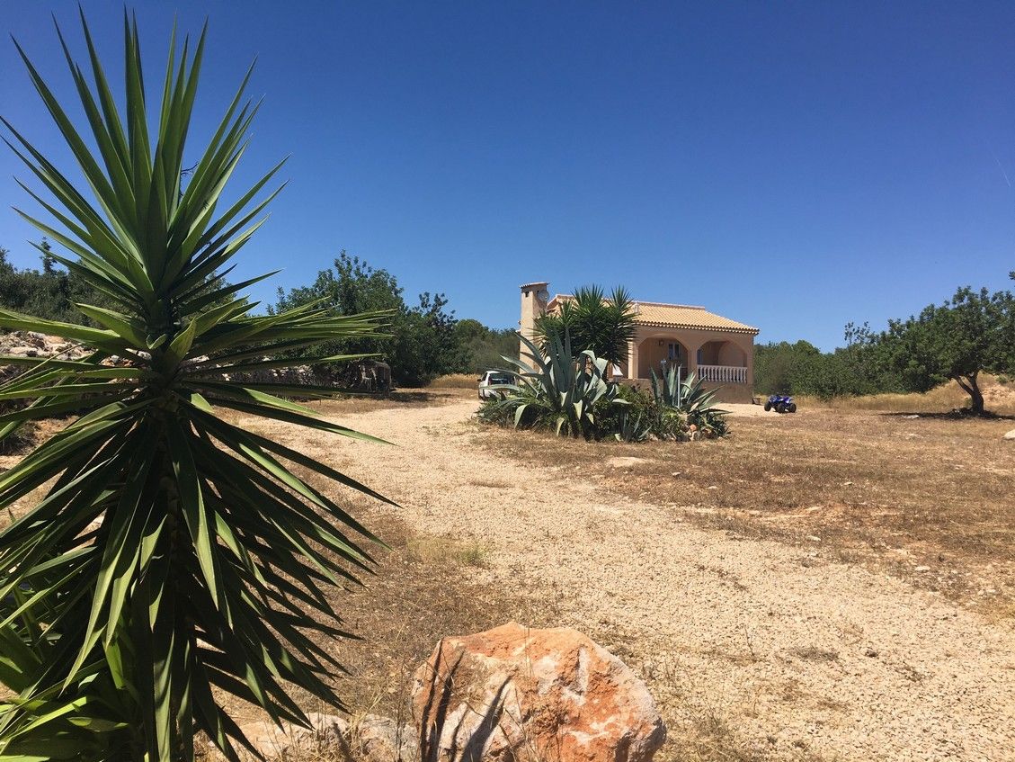 Country house for sale in Càlig  with Private garden, Terrace and Furnished