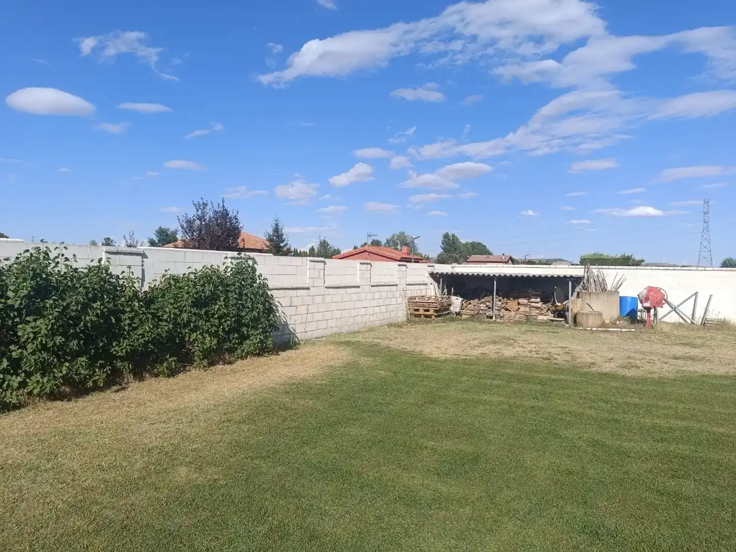 Finca rústica en venda en Husillos  amb Piscina