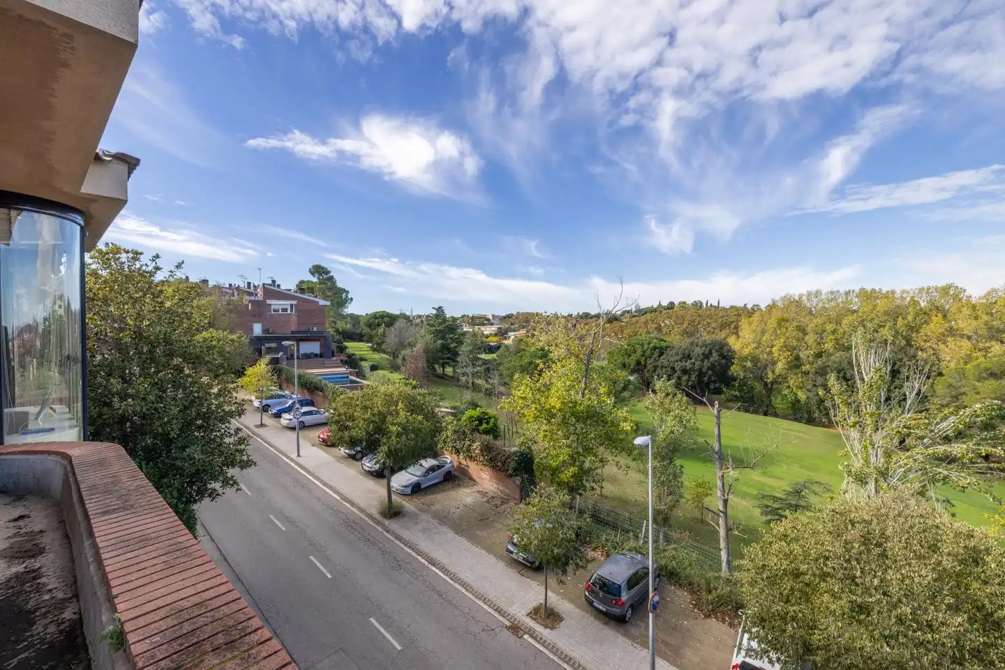 Vista exterior de Pis en venda en Sant Cugat del Vallès