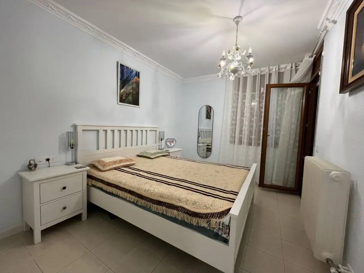 Bedroom of Flat for sale in Girona  with Air Conditioner, Heating and Terrace