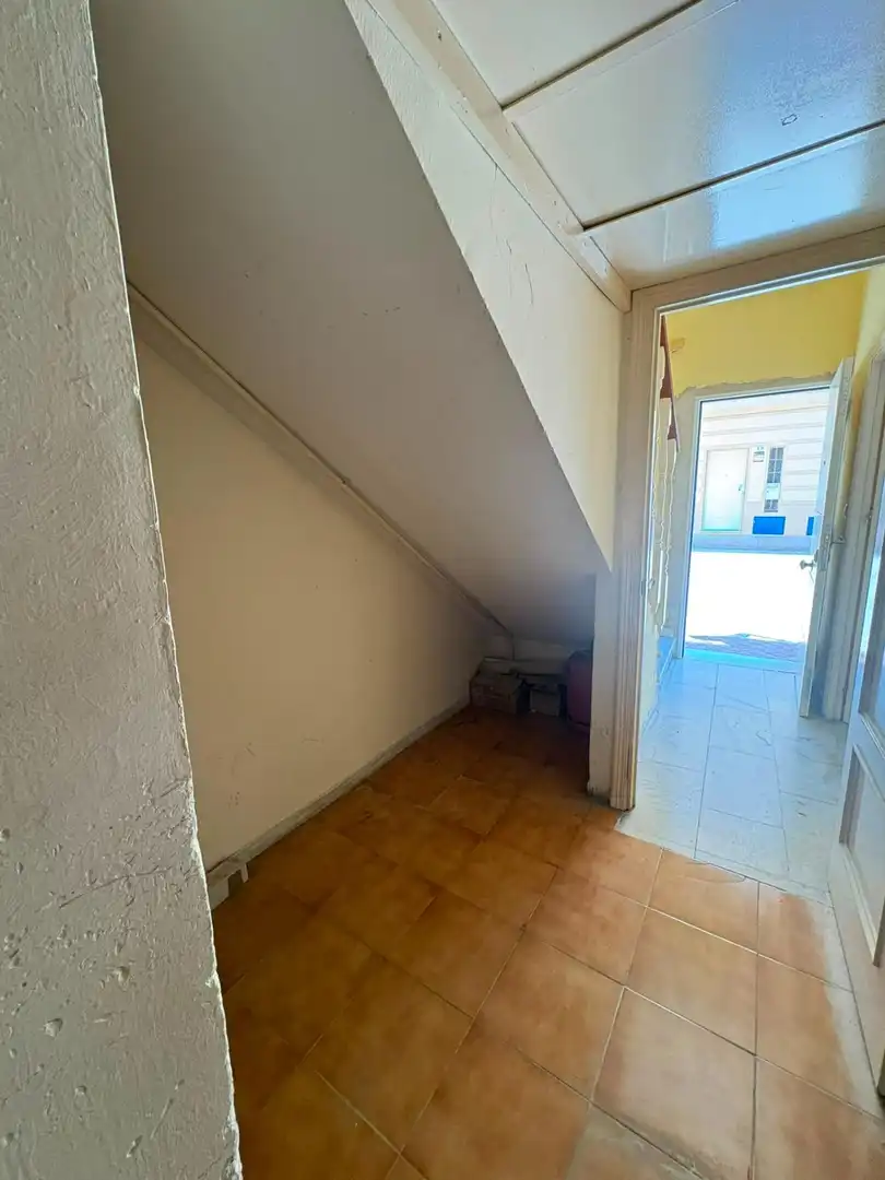 Casa adosada en venda en Cádiz amb Terrassa, Traster i Balcó