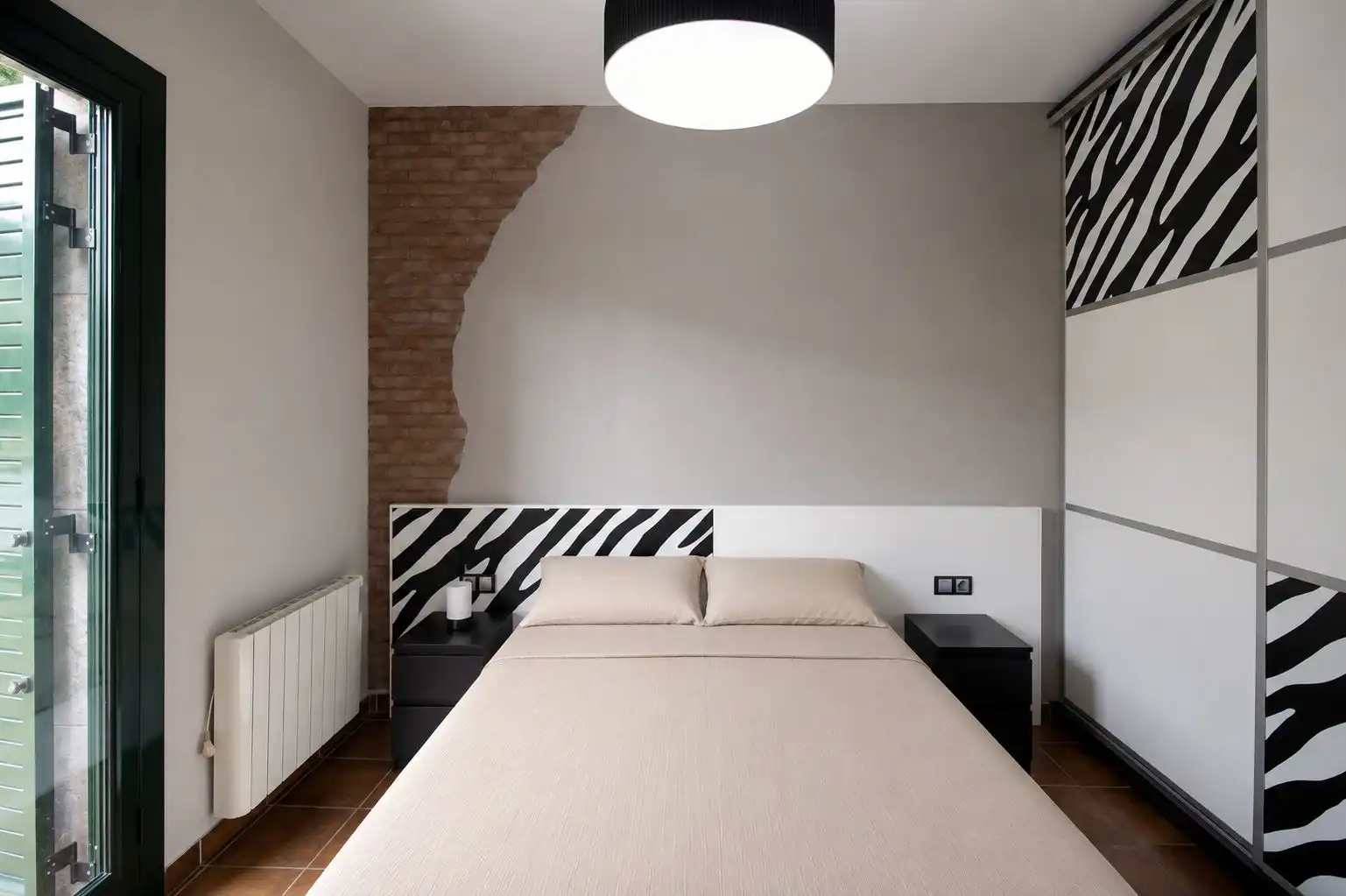 Schlafzimmer von Erdgeschoss zum Verkauf in Vilalba Sasserra mit Klimaanlage, Heizung und Terrasse