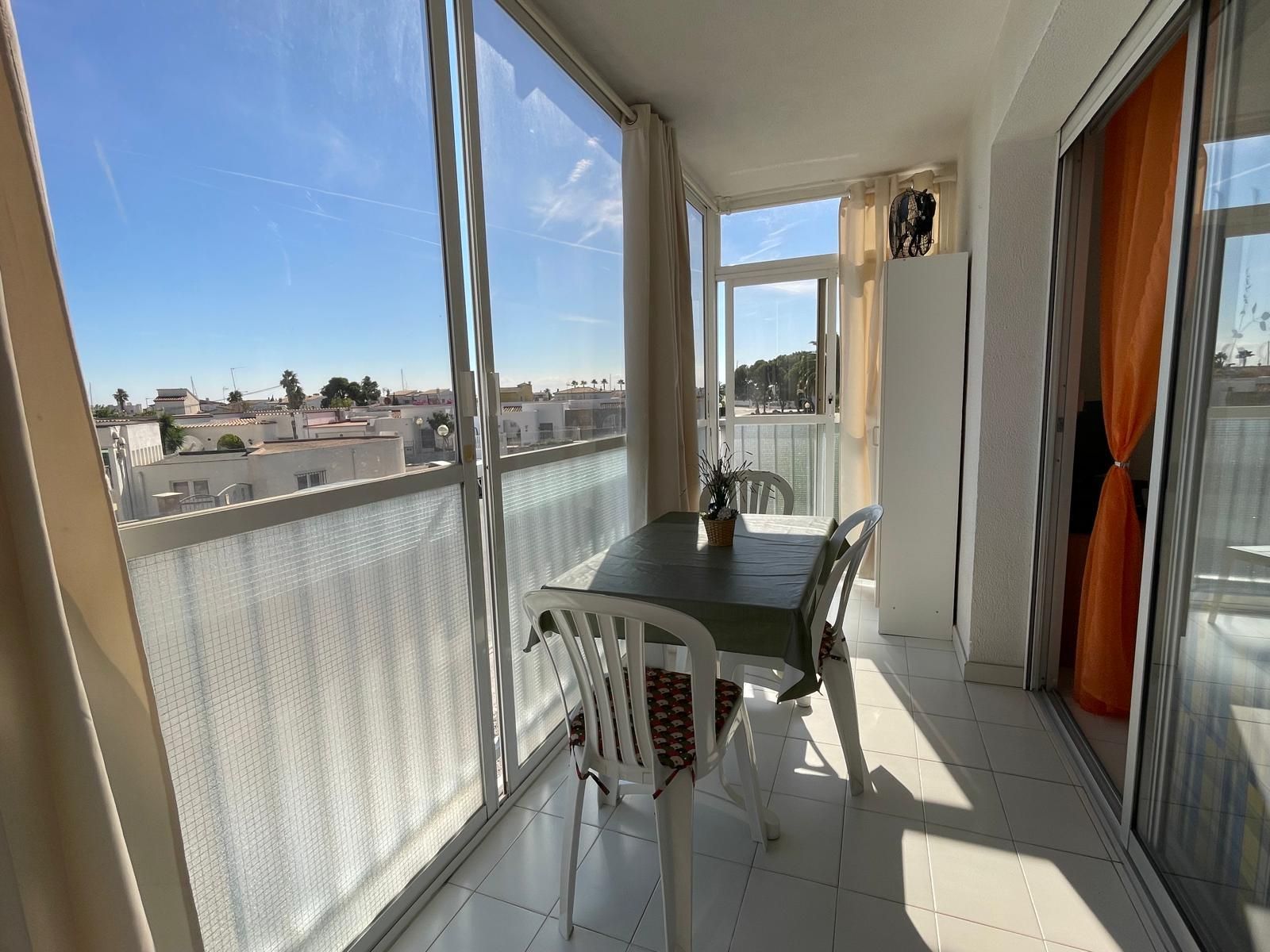 Terrassa de Estudi en venda en Roses amb Calefacció, Terrassa i Moblat