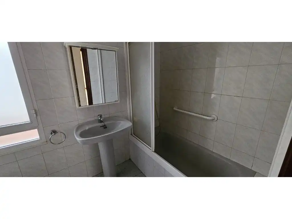 Bathroom of Flat for sale in Morcín