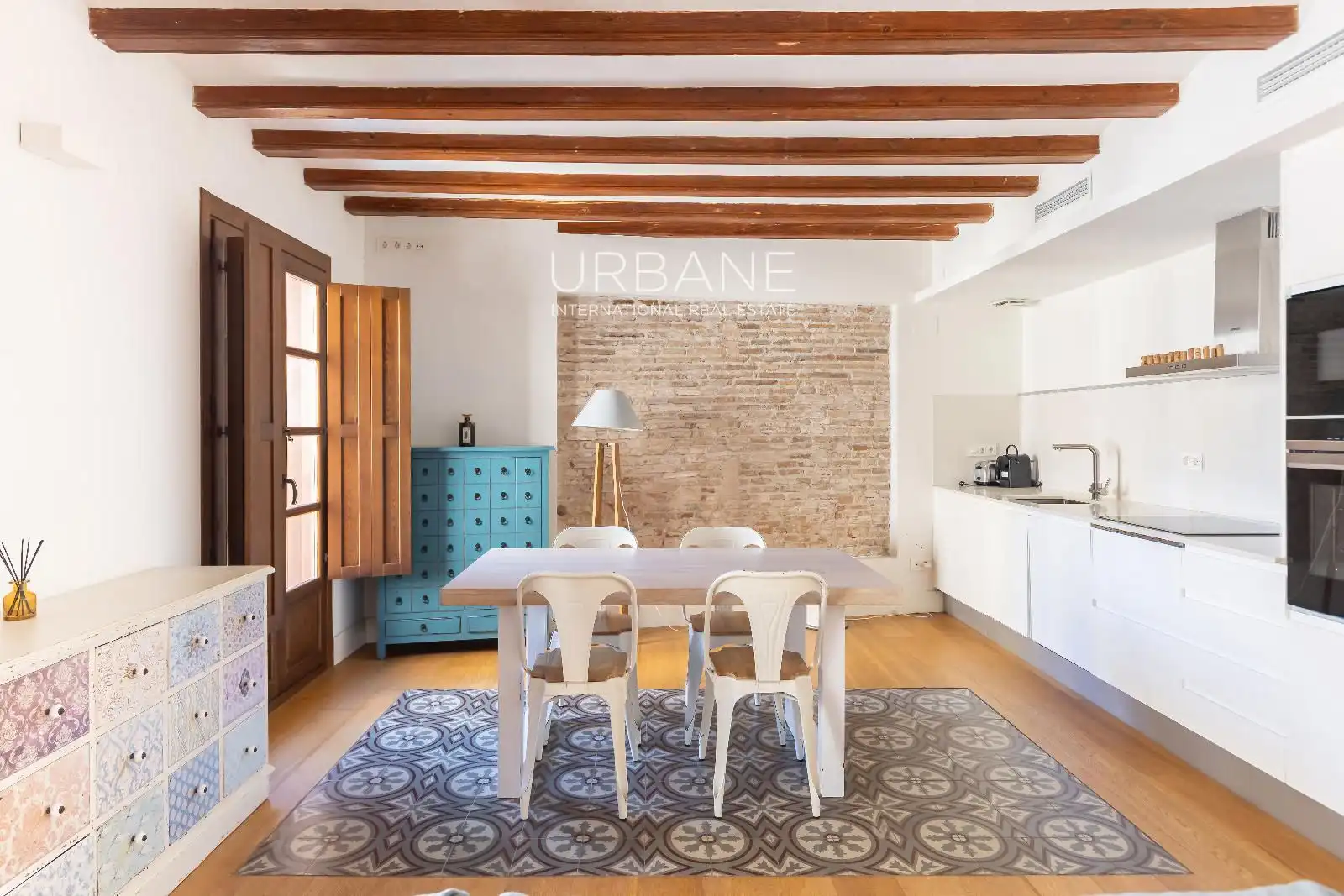 Cocina de Piso de alquiler en Ciutat Vella