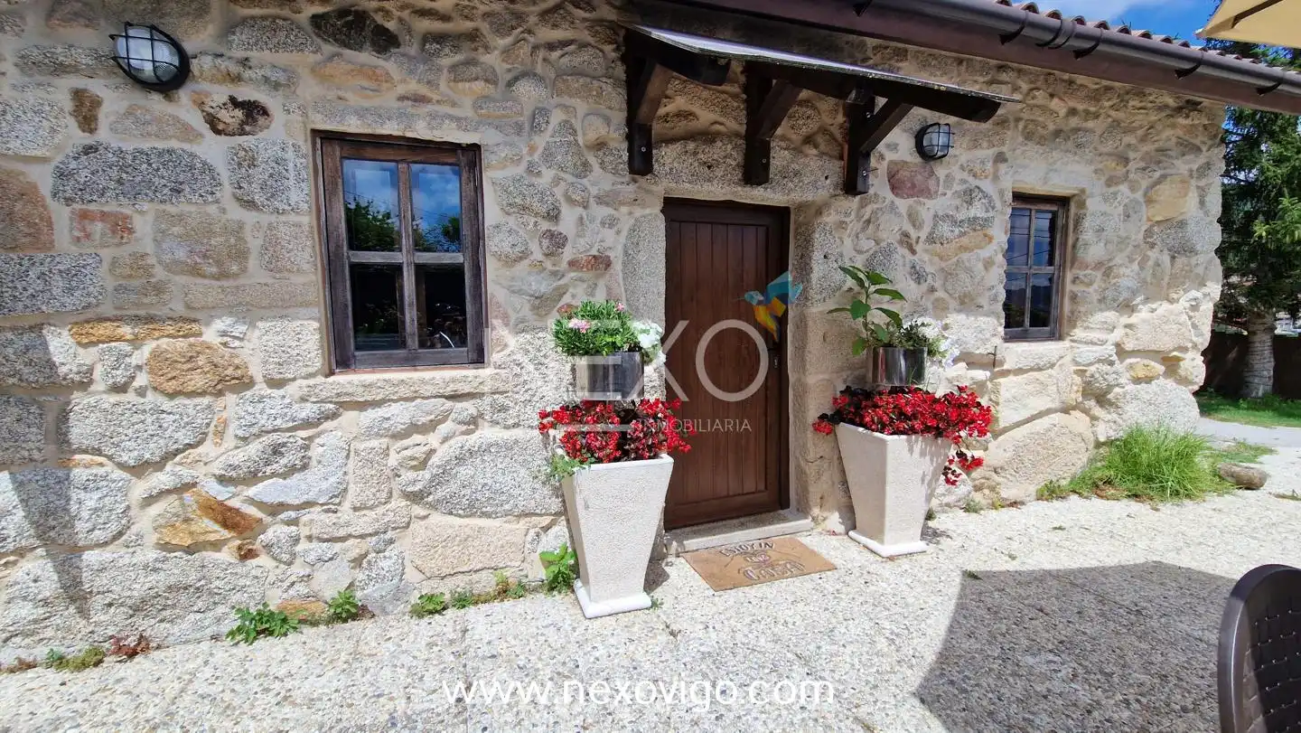 Vista exterior de Casa o chalet en venta en Moaña con Jardín privado, Terraza y Amueblado