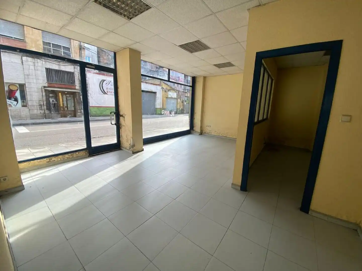 Local comercial en venta en Sama, imagen 12