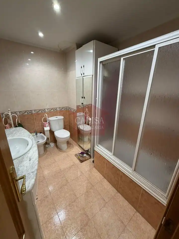 Baño de Piso en venta en Salamanca con Calefacción, Amueblado y Balcón