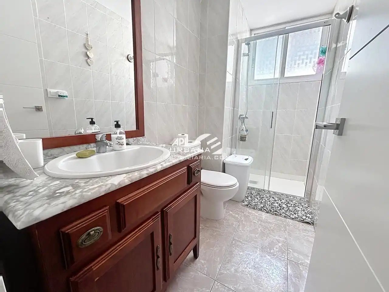 Baño de Piso en venta en Lucena con Trastero y Amueblado