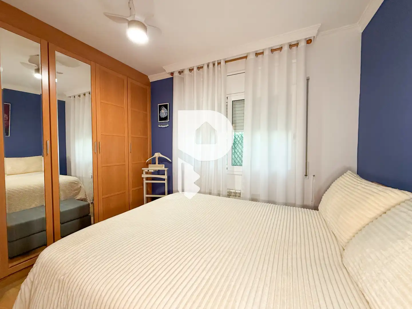 Dormitori de Casa o xalet en venda en Sant Esteve Sesrovires amb Aire condicionat, Calefacció i Jardí privat