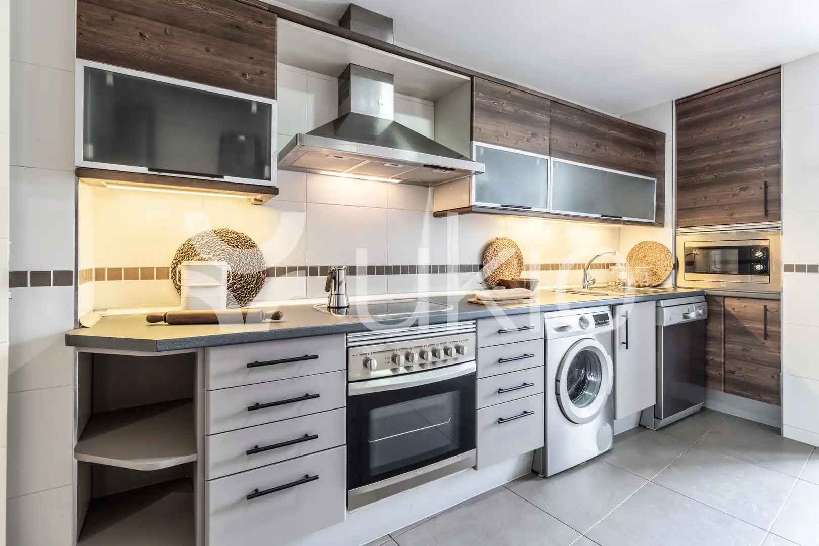 Küche von Wohnung zur Miete in Madrid mit Klimaanlage, Heizung und Terrasse