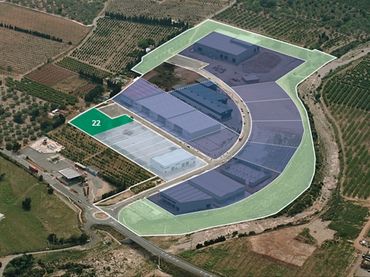 Terreno industrial en venta en Santa Bàrbara