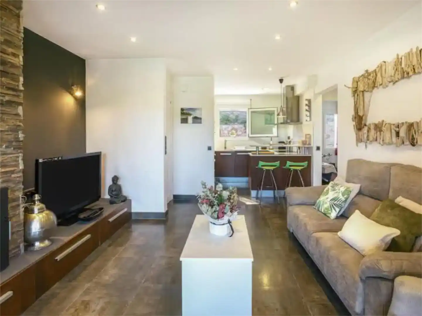 Sala d'estar de Apartament en venda en Begur amb Piscina
