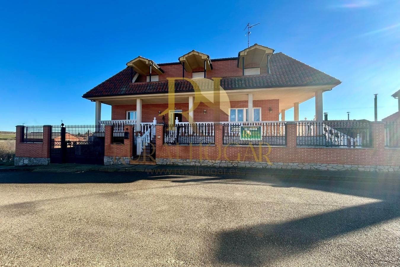 Exterior view of House or chalet for sale in Benavides  with Heating and Terrace
