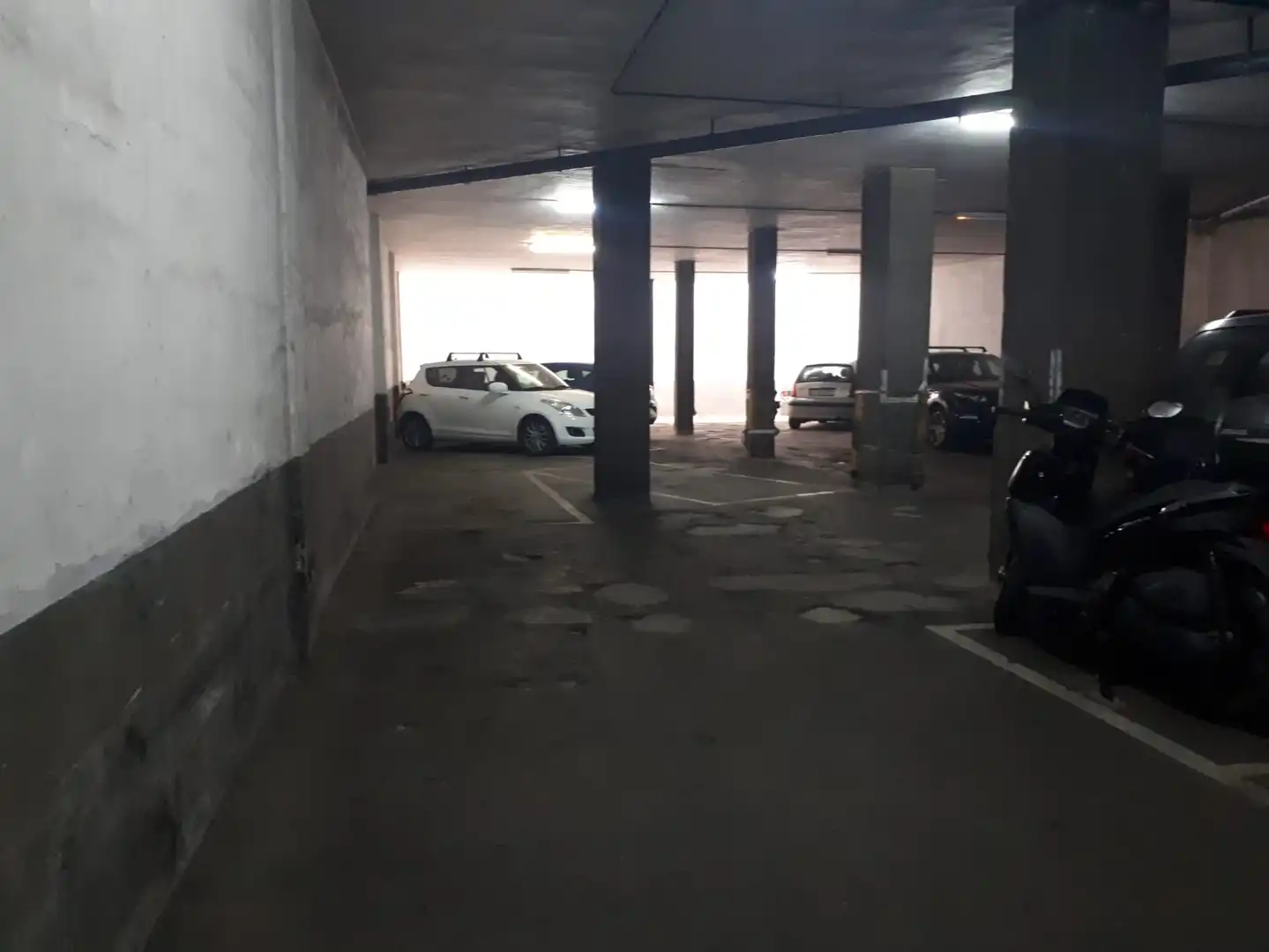 Parkplatz von Garage zur Miete in Barcelona