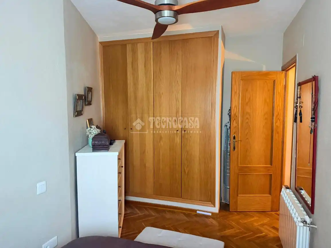 Schlafzimmer von Dachboden zum Verkauf in Ciempozuelos