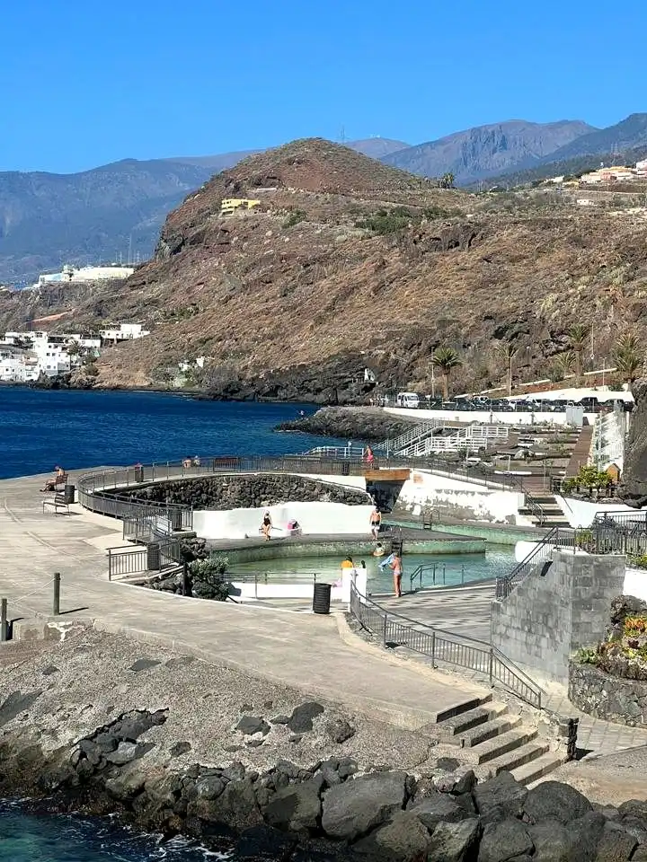 Vista exterior de Pis de lloguer en El Rosario amb Terrassa, Moblat i Piscina comunitària