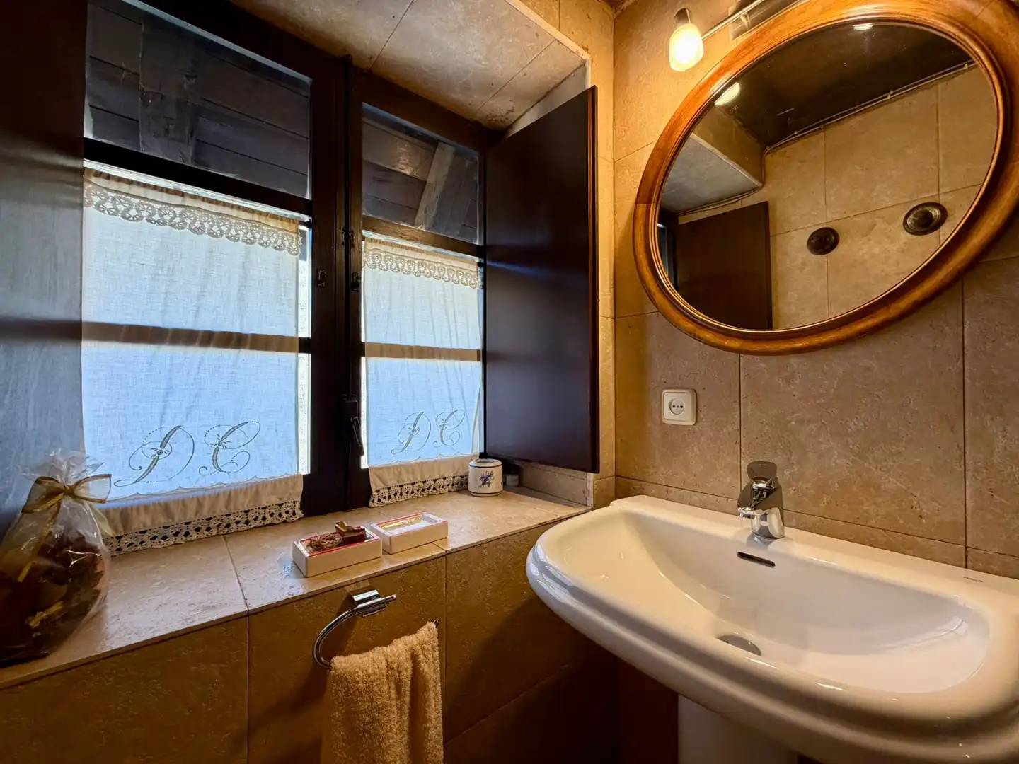 Bathroom of Houses for sale in Vielha e Mijaran  with Heating, Terrace and Storage room
