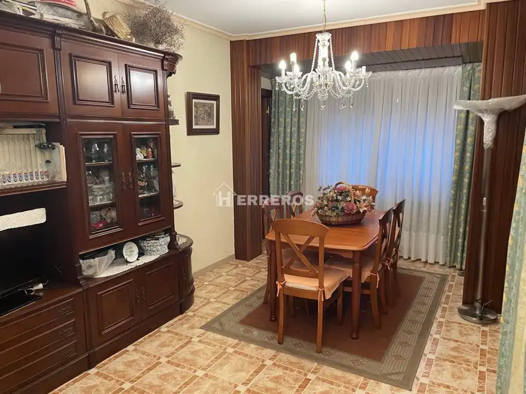 Piso con ascensor en venta en CIRIACO GARRIDO, imagen 7