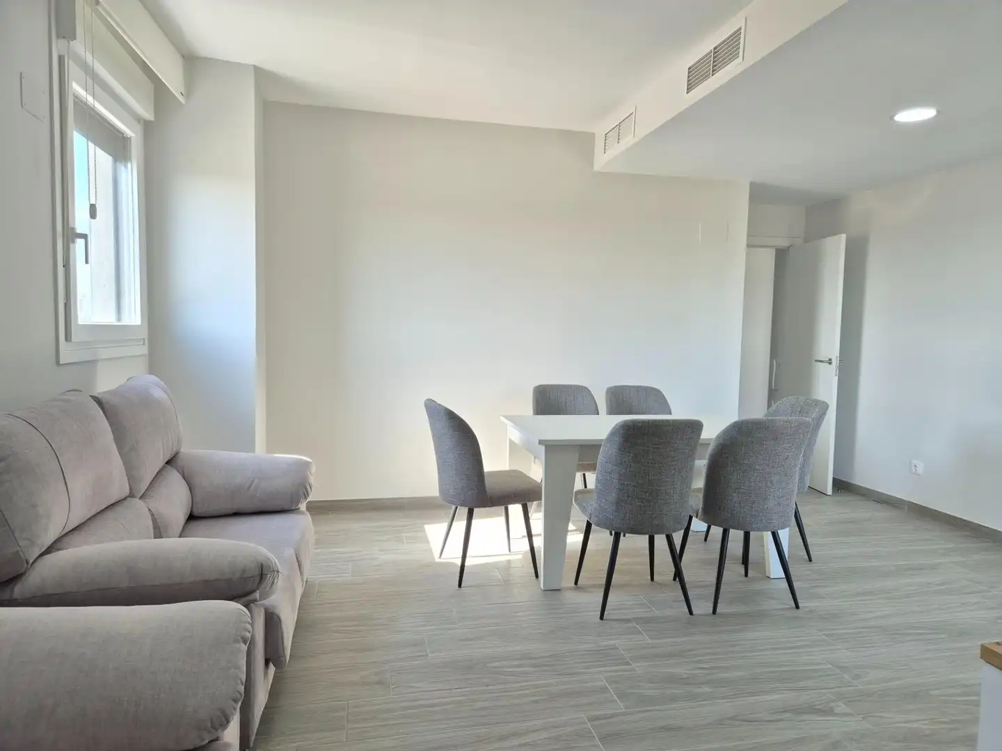 Esszimmer von Wohnung zur Miete in Dos Hermanas mit Klimaanlage, Heizung und Terrasse