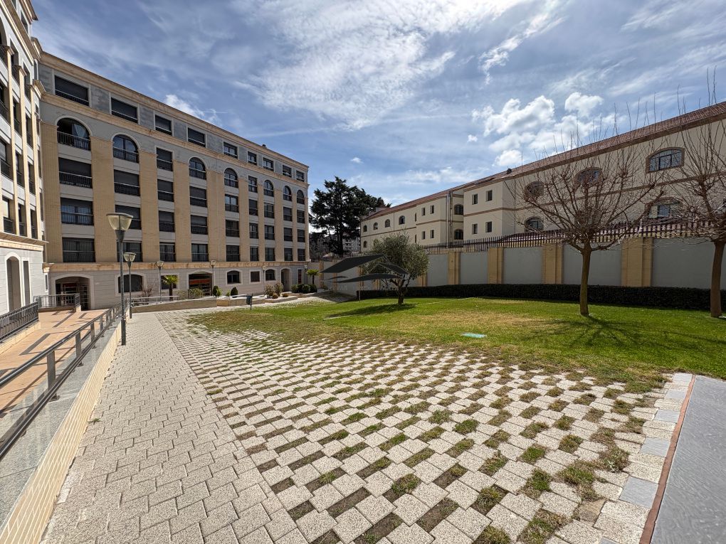 Exterior view of Flat for rent in Salamanca Capital  with Heating, Storage room and Furnished