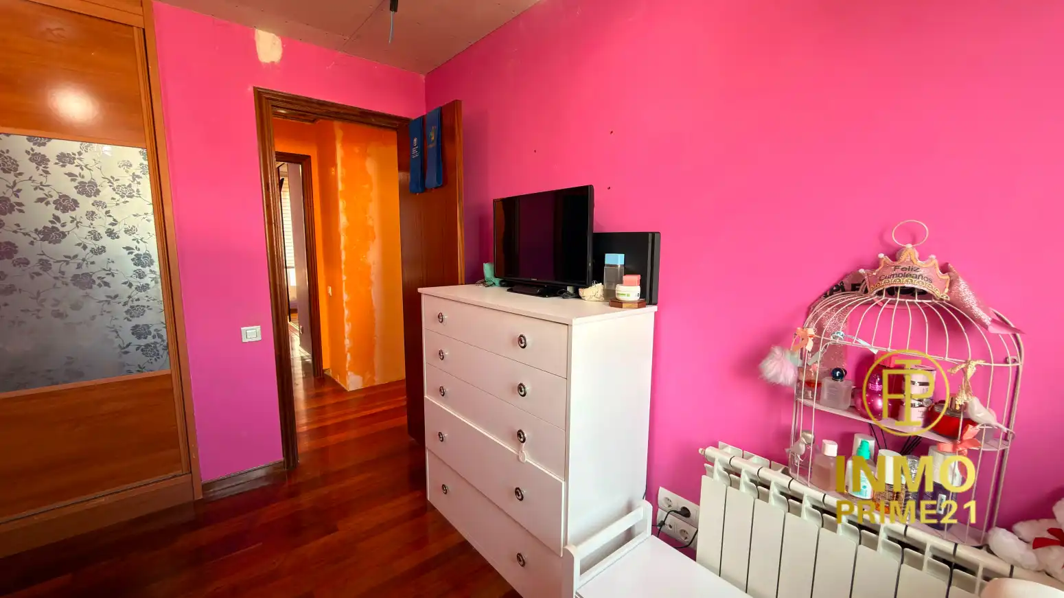 Bedroom of Flat for sale in Santander  with Heating, Parquet flooring and Swimming Pool