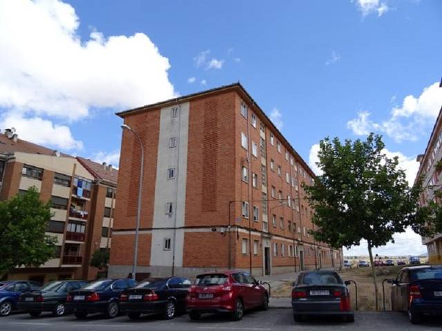 Piso en Venta en Plaza la Sección Femenina en El Carmen