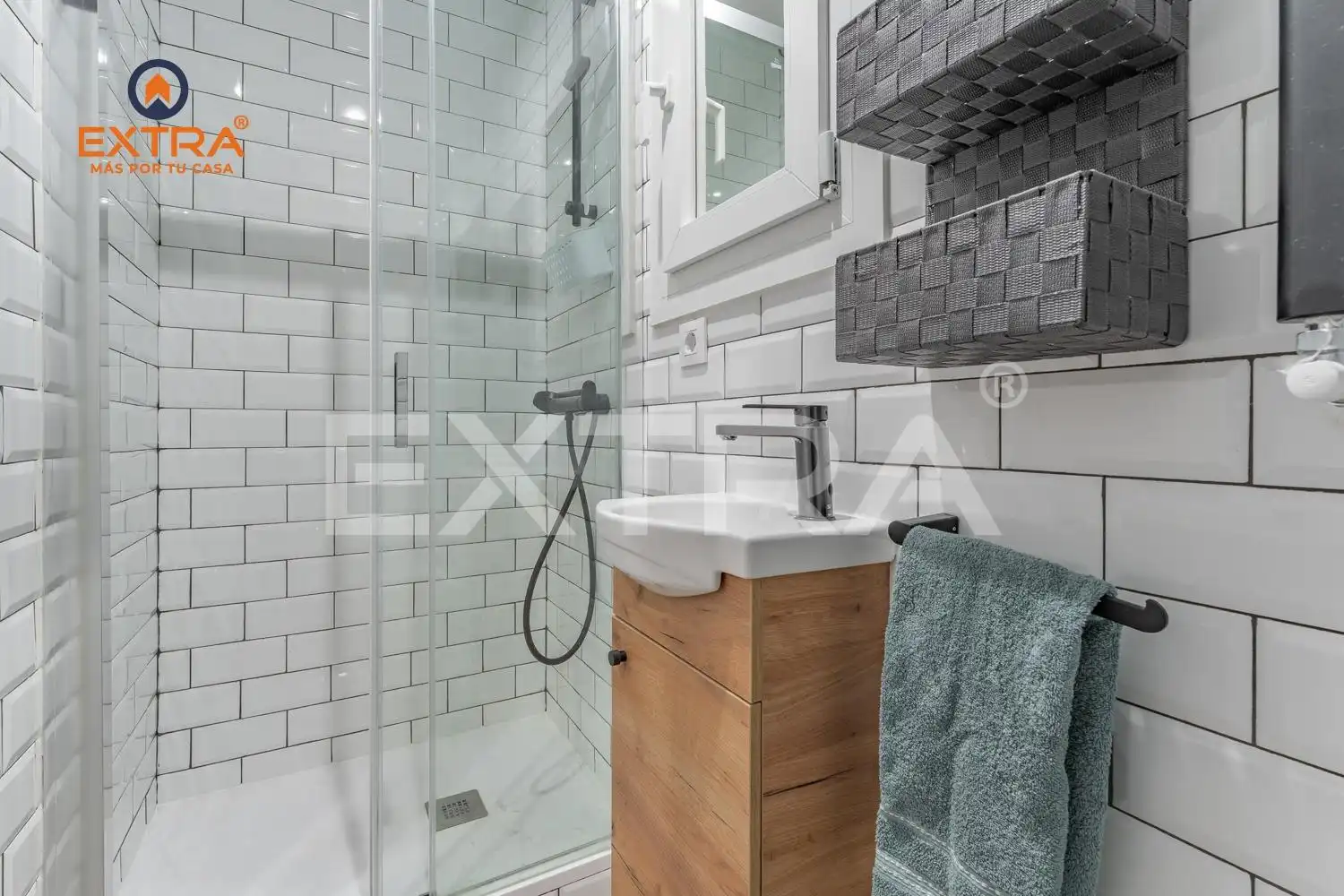 Badezimmer von Wohnung zum Verkauf in Madrid mit Klimaanlage, Heizung und Abstellraum