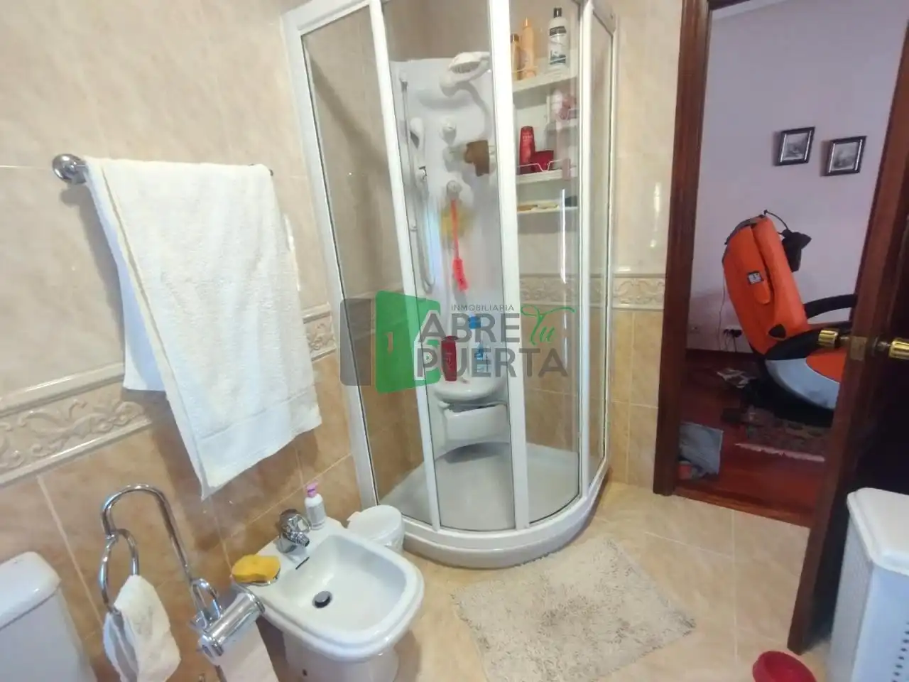 Bathroom of Houses for sale in Ourense Capital   with Heating, Private garden and Terrace