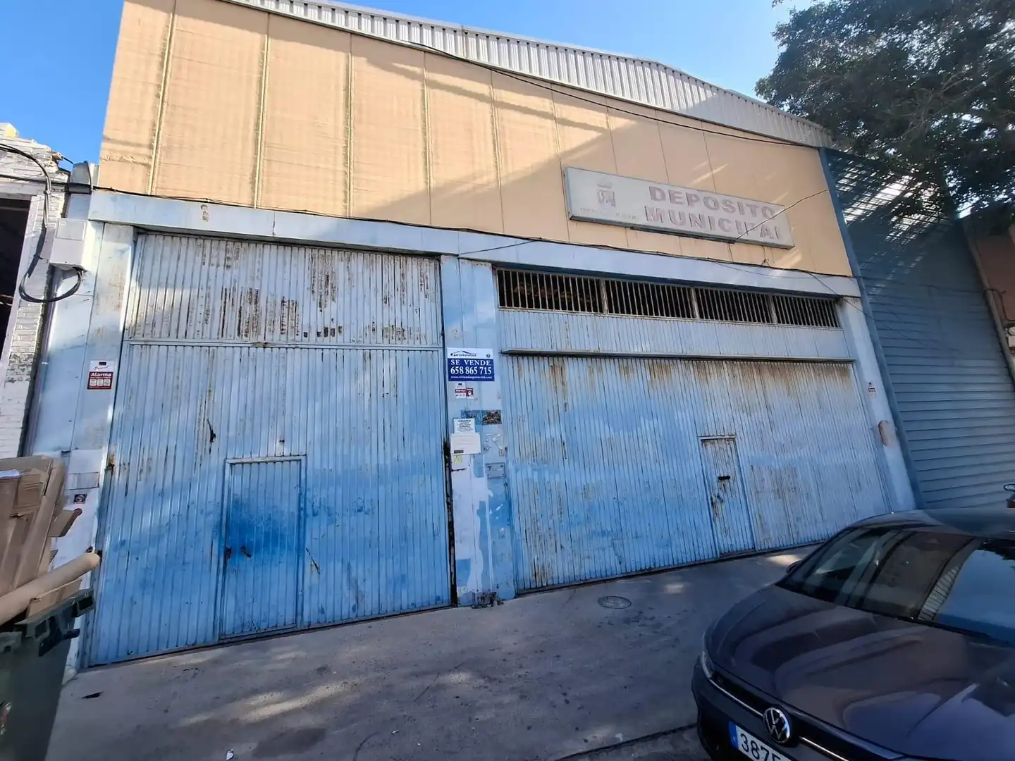 Exterior view of Industrial buildings for sale in Almería