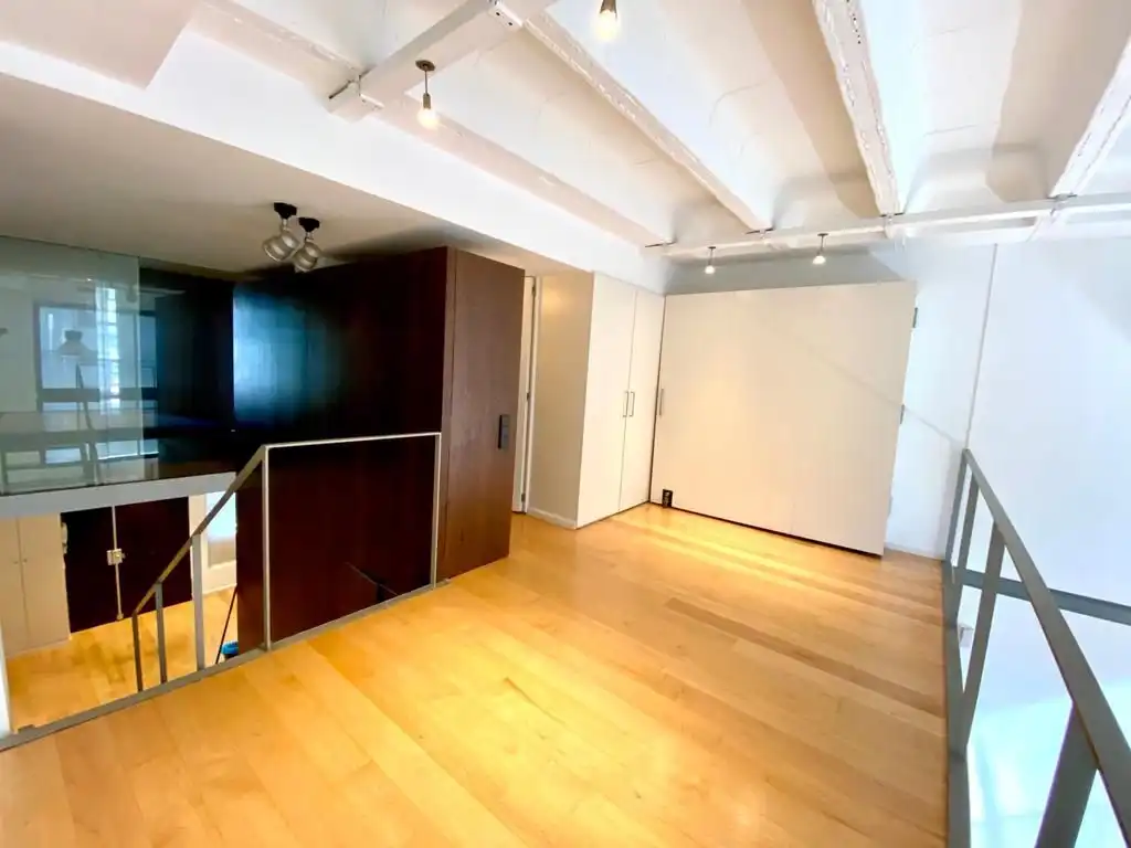 Loft mieten mit Kaufoption in Carrer d'Àvila, El Poblenou