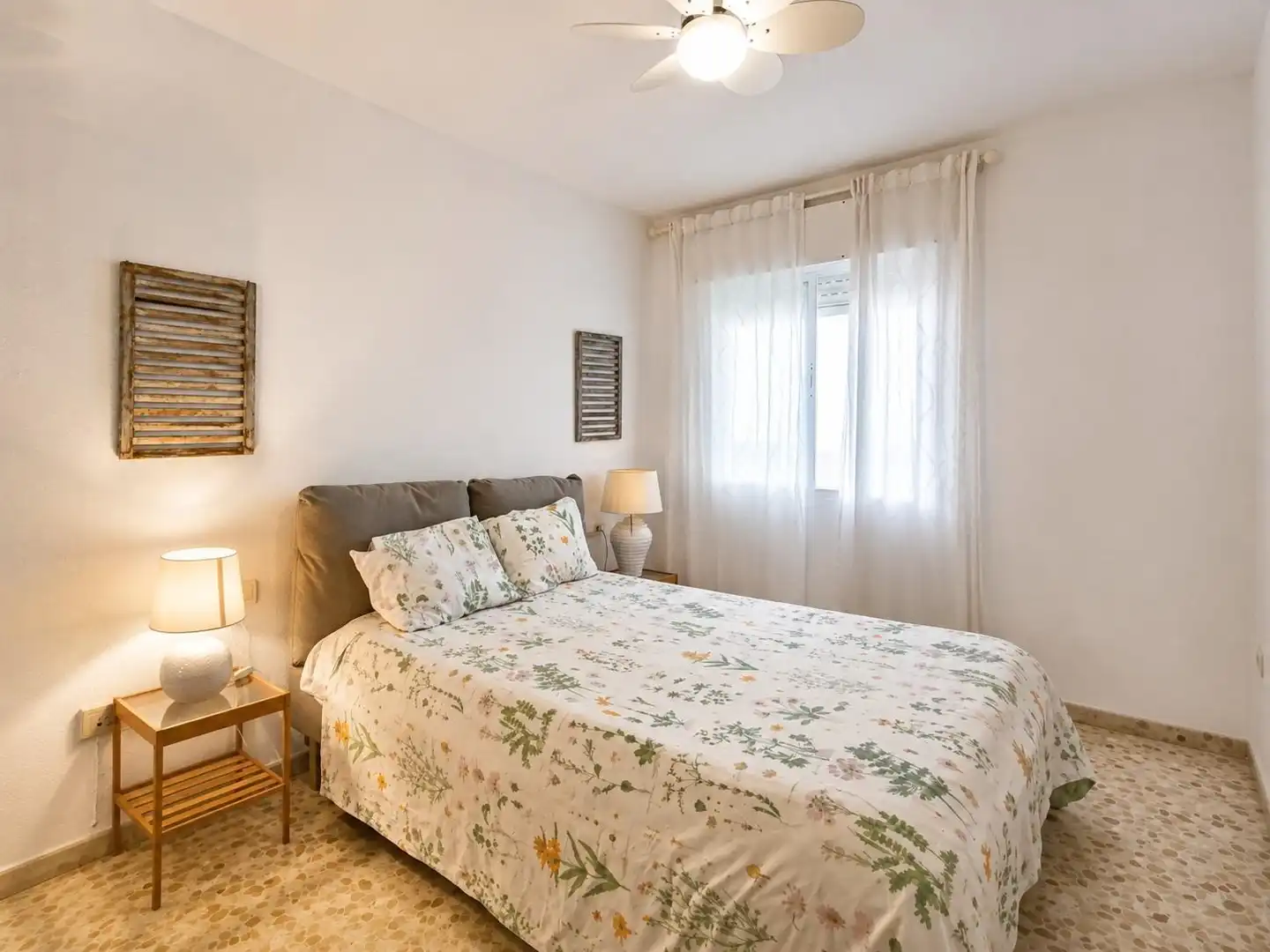 Habitación de Piso en venta en Rincón de la Victoria con Terraza y Amueblado