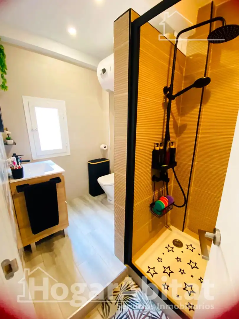 Badezimmer von Wohnung zum Verkauf in Gandia mit Klimaanlage, Heizung und Möbliert