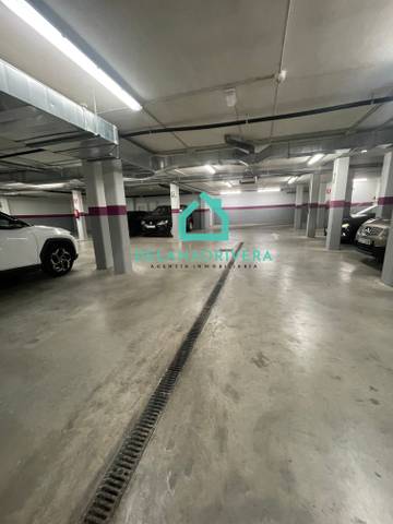 Garaje en Alquiler en Colonia