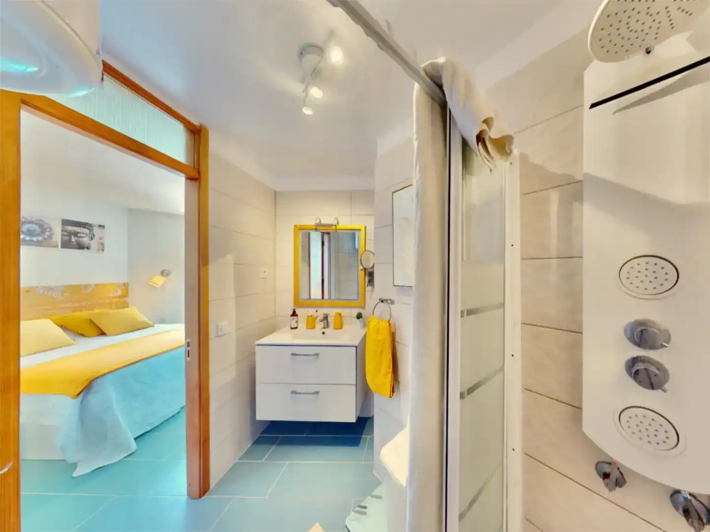 Baño de Piso en venta en Los Silos con Jardín privado, Piscina y Amueblado
