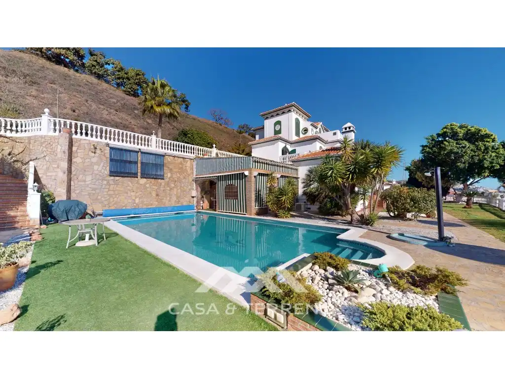 Casa con piscina in vendita a Urb. Amberes, 82-64, imagen 3