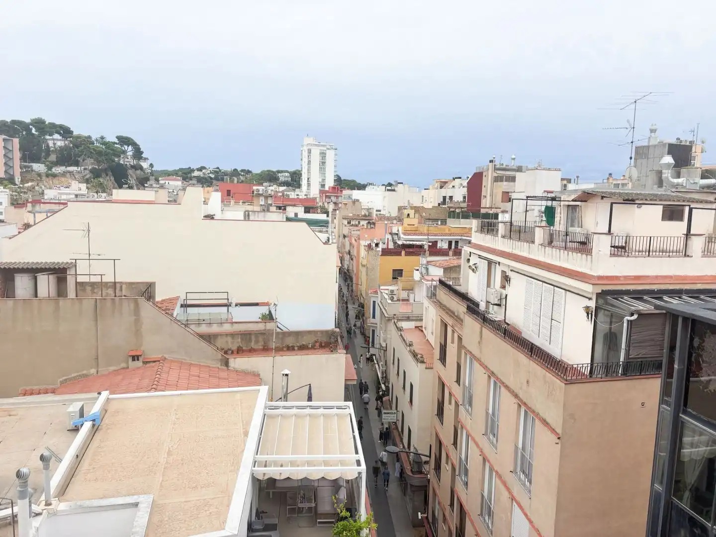 Außenansicht von Maisonette zum Verkauf in Lloret de Mar mit Klimaanlage, Heizung und Abstellraum