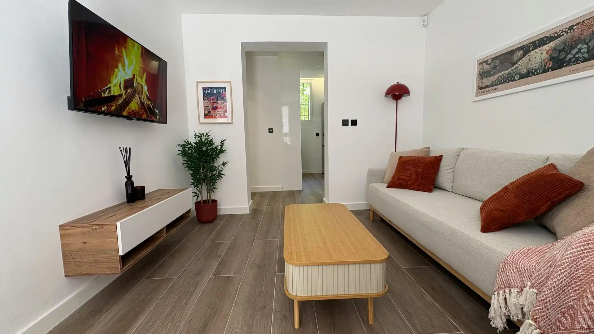 Sala d'estar de Pis de lloguer en Madrid amb Aire condicionat, Calefacció i Moblat