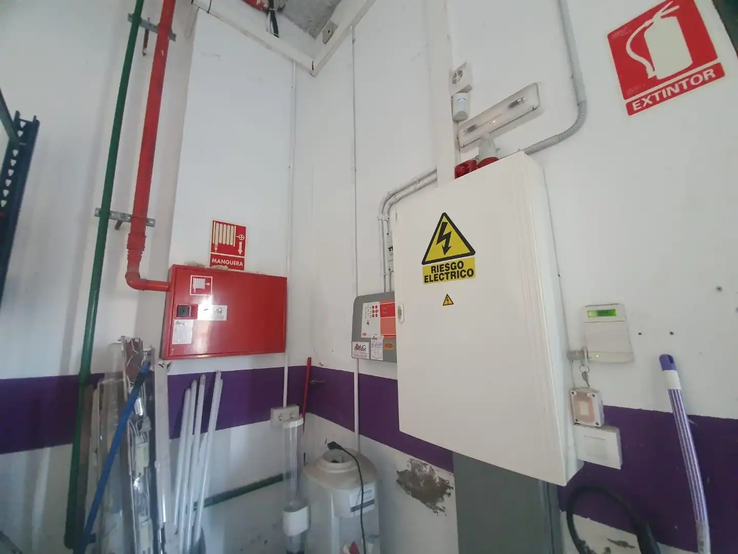 Industrial buildings for sale in Algeciras