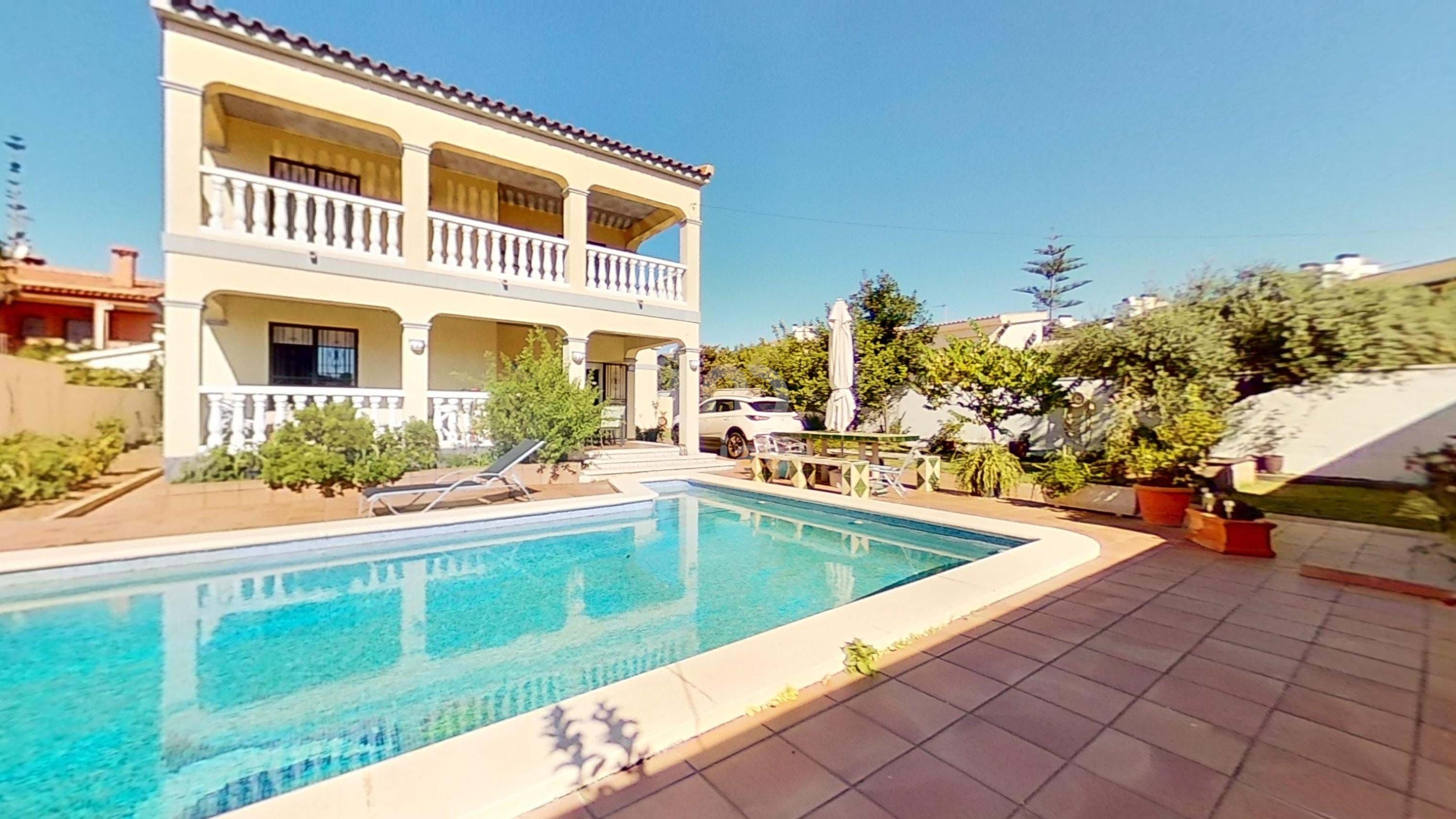 Piscina de Casa o xalet en venda en El Vendrell amb Calefacció, Terrassa i Piscina