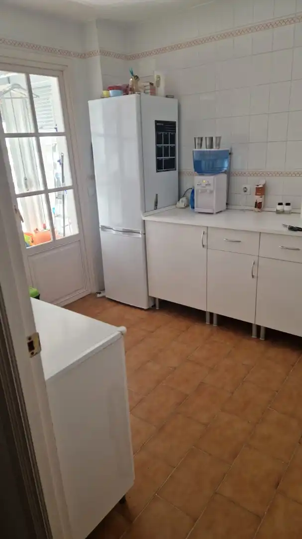 Cocina de Apartamento de alquiler en Sanlúcar de Barrameda con Amueblado, Lavadora y Microondas