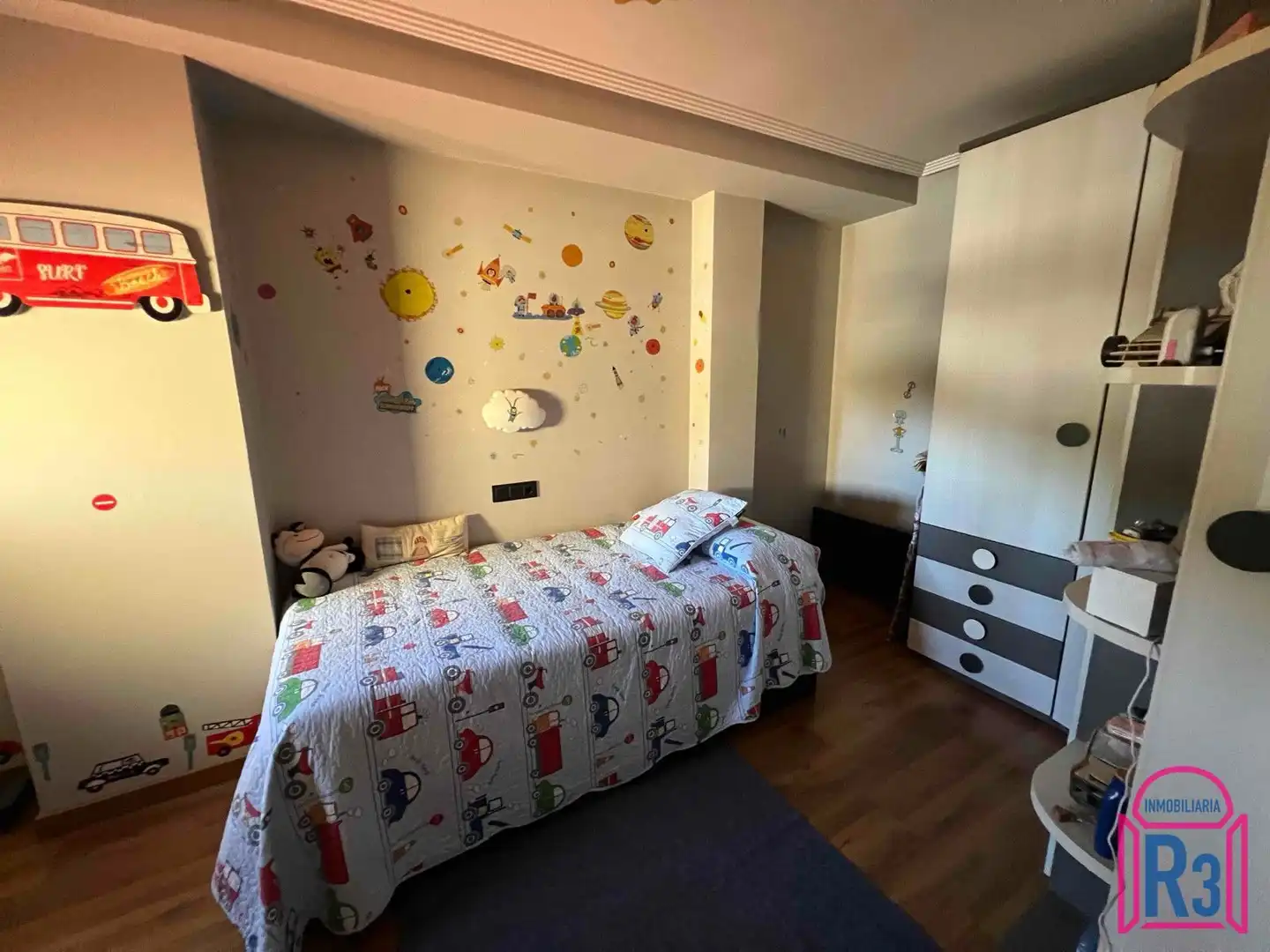 Habitación de Casa adosada en venta en Garrafe de Torío con Calefacción
