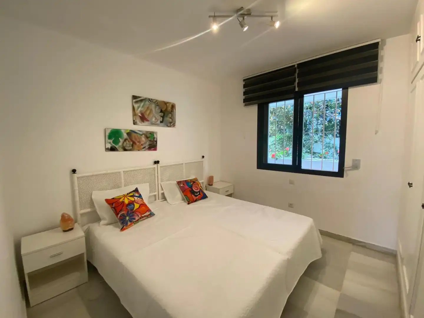 Habitación de Piso de alquiler en Marbella con Amueblado y Se aceptan mascotas