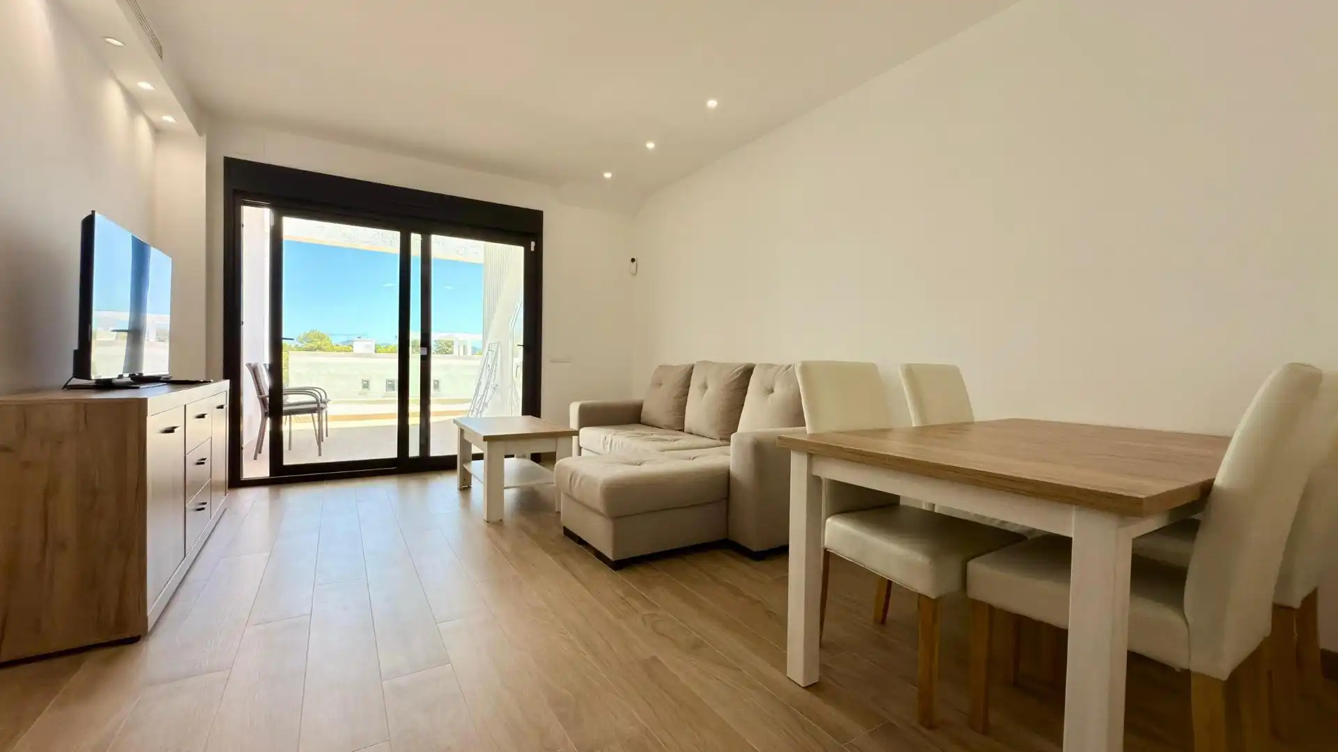Wohnzimmer von Dachboden zum Verkauf in Finestrat mit Klimaanlage, Terrasse und Gemeinschaftspool