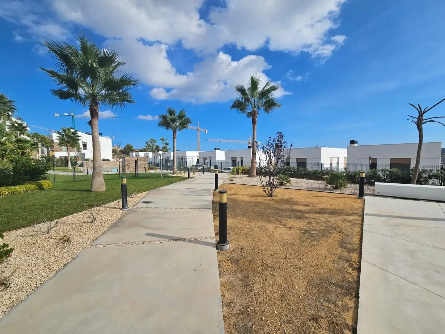 Vista exterior de Ático de alquiler en Finestrat con Aire acondicionado, Calefacción y Jardín privado