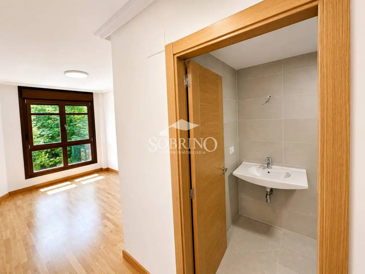 Bedroom of Flat for sale in Llanes  with Heating, Terrace and Alarm