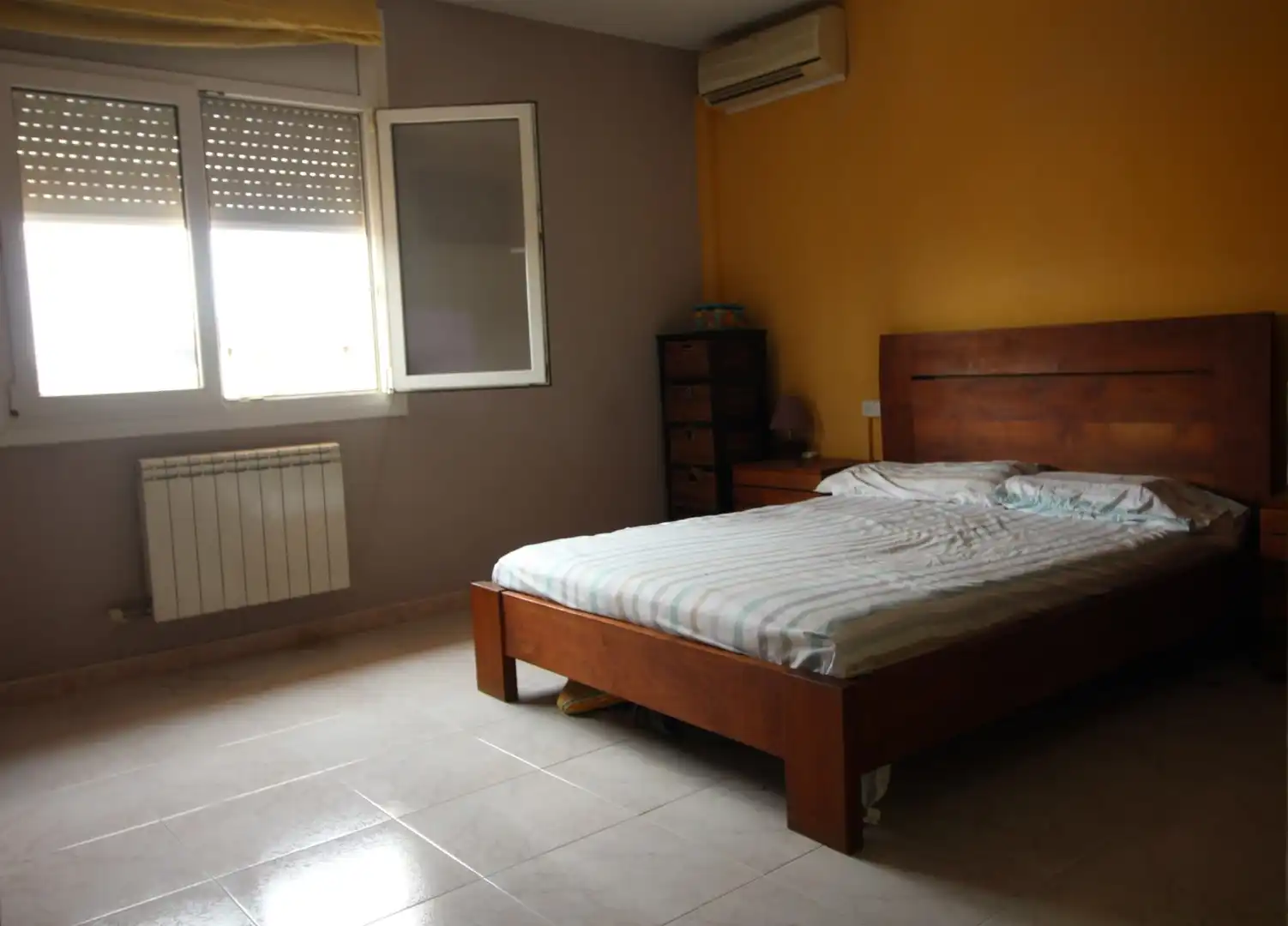 Habitación de Casa o chalet en venta en Castelló d'Empúries con Calefacción y Terraza