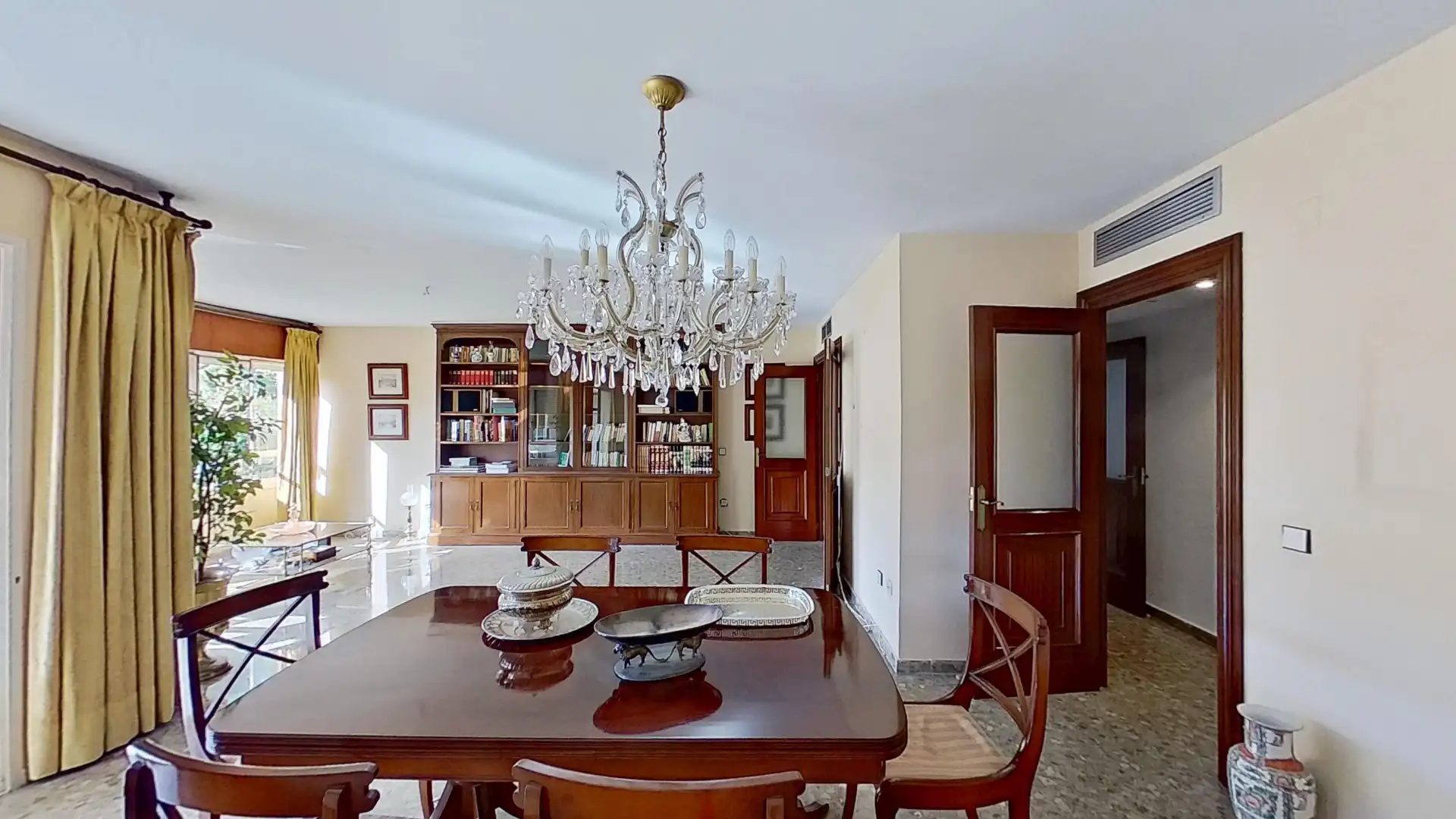 Comedor de Piso en venta en Málaga con Aire acondicionado, Trastero y Amueblado