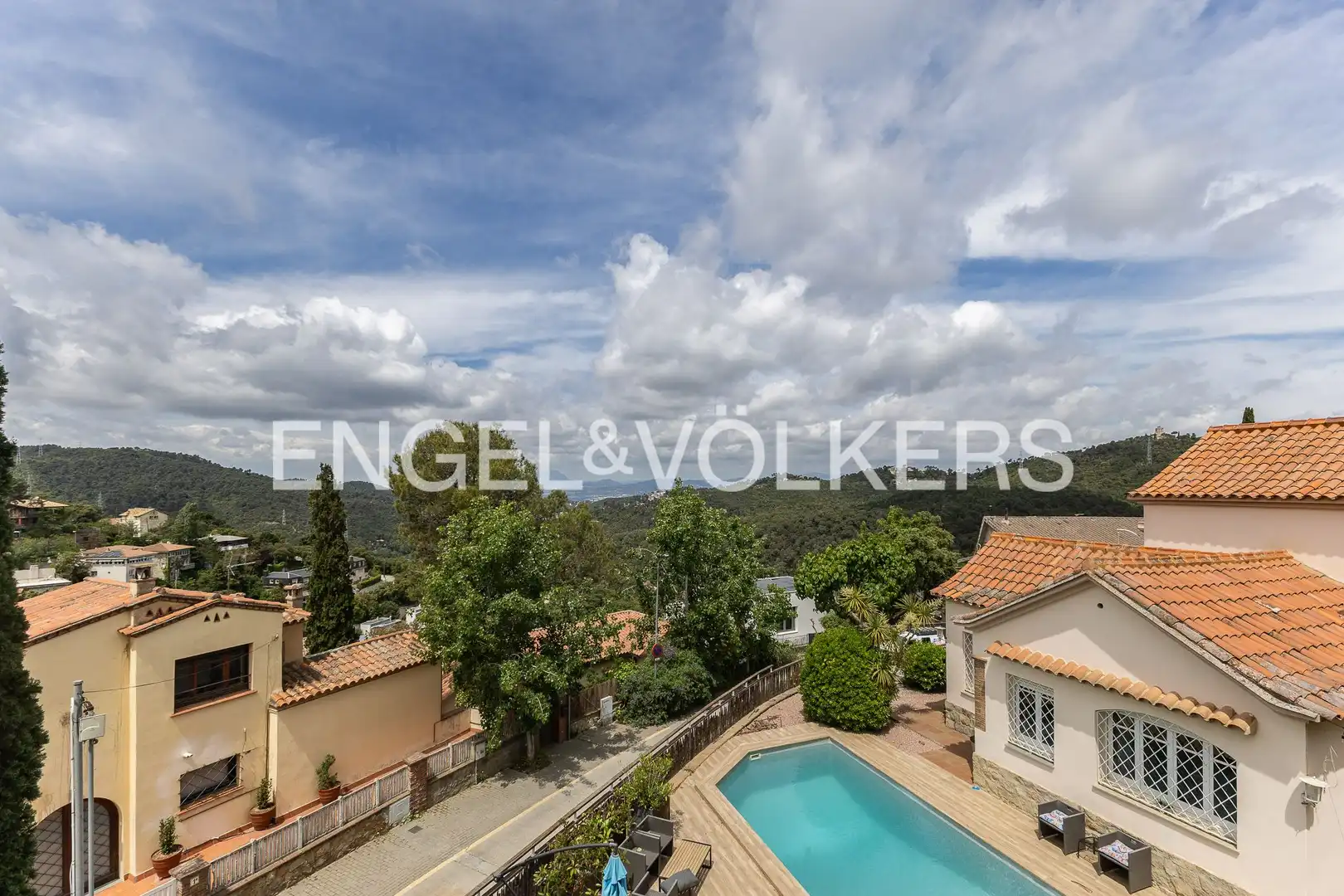 Vista exterior de Casa o chalet en venta en Barcelona con Aire acondicionado, Calefacción y Jardín privado