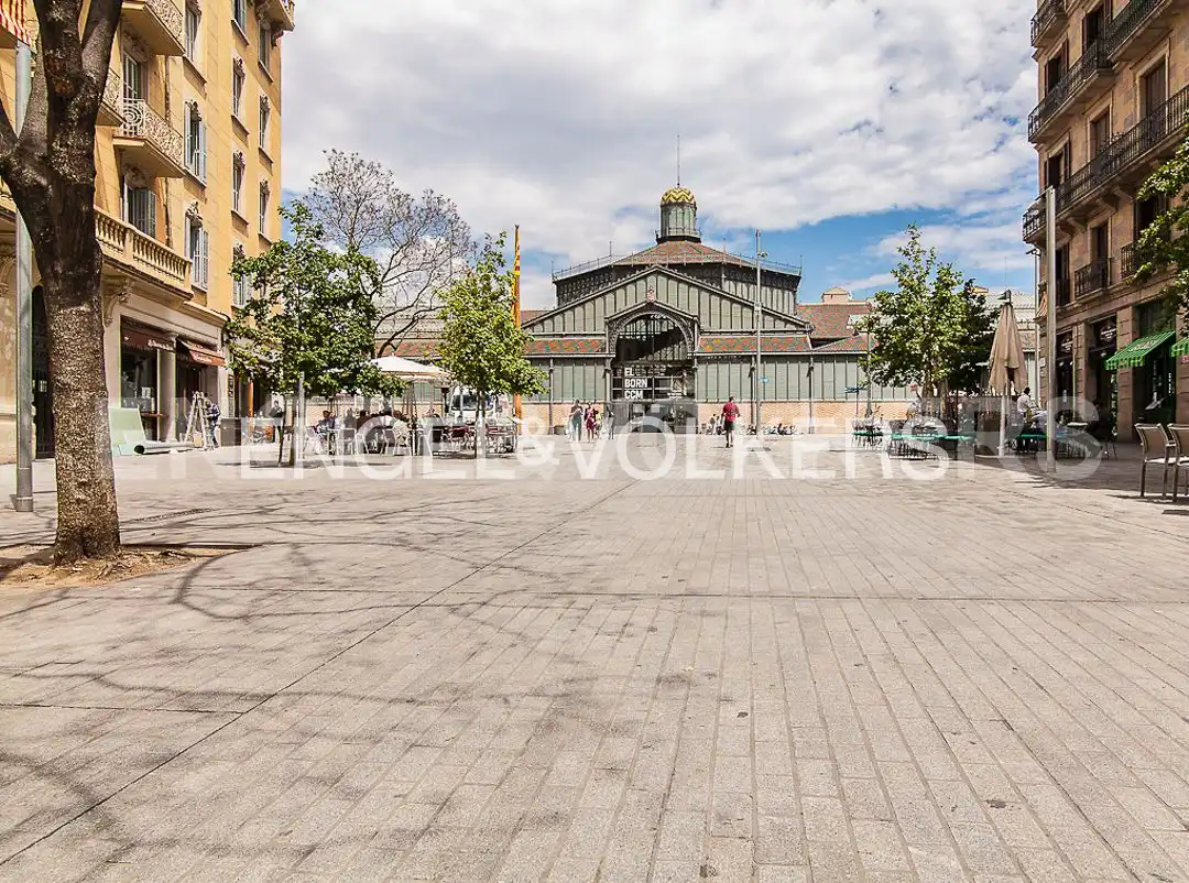 Vista exterior de Piso en venta en Barcelona con Aire acondicionado, Calefacción y Balcón